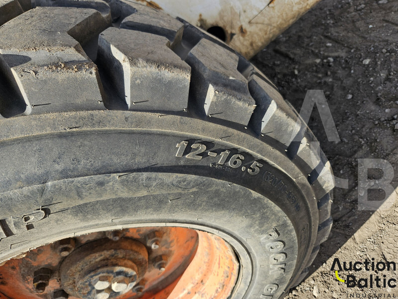 Kompaktiekrāvējs Bobcat 873: foto 20