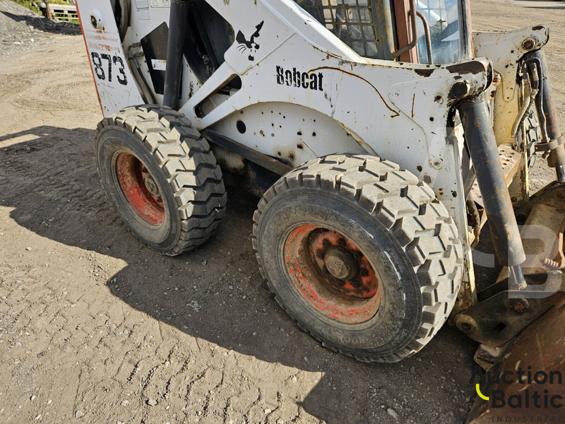 Kompaktiekrāvējs Bobcat 873: foto 17