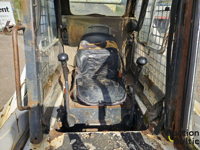 Kompaktiekrāvējs Bobcat 873: foto 7