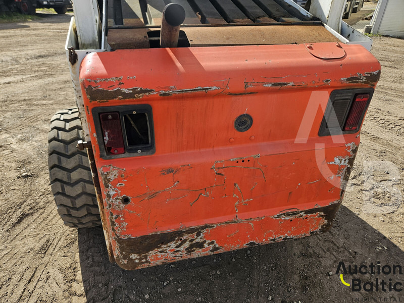 Kompaktiekrāvējs Bobcat 873: foto 11