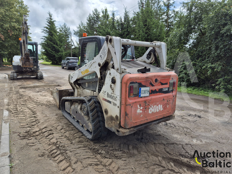 Bobcat T 590 - Kāpurķēžu iekrāvējs: foto 4 Bobcat T 590 - Kāpurķēžu iekrāvējs: foto 4