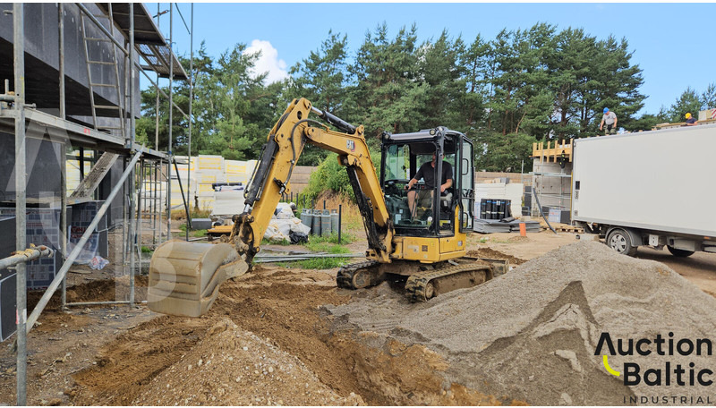 Caterpillar 303 CR - Mini-ekskavators: foto 1 Caterpillar 303 CR - Mini-ekskavators: foto 1