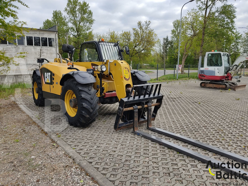 Caterpillar TH407 AG - Teleskopiskais iekrāvējs: foto 2 Caterpillar TH407 AG - Teleskopiskais iekrāvējs: foto 2