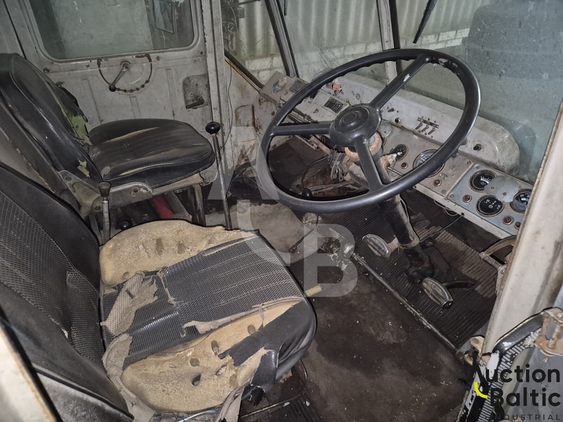 Chtz T-150K - Traktors: foto 4 Chtz T-150K - Traktors: foto 4