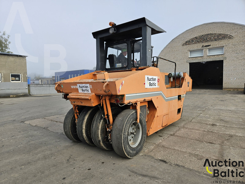 Corinsa CCN 1222 - Pneimatiskais veltnis: foto 2 Corinsa CCN 1222 - Pneimatiskais veltnis: foto 2