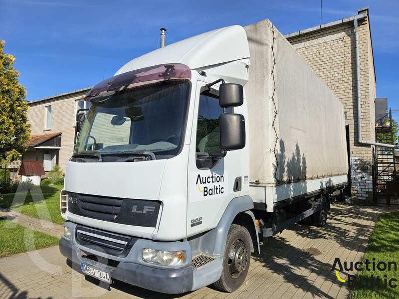 DAF 45.160 - Kravas automašīna ar tentu: foto 1 DAF 45.160 - Kravas automašīna ar tentu: foto 1