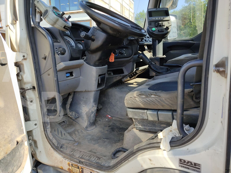 DAF LF45.160 - Ielu tīrīšanas mašīna: foto 5 DAF LF45.160 - Ielu tīrīšanas mašīna: foto 5