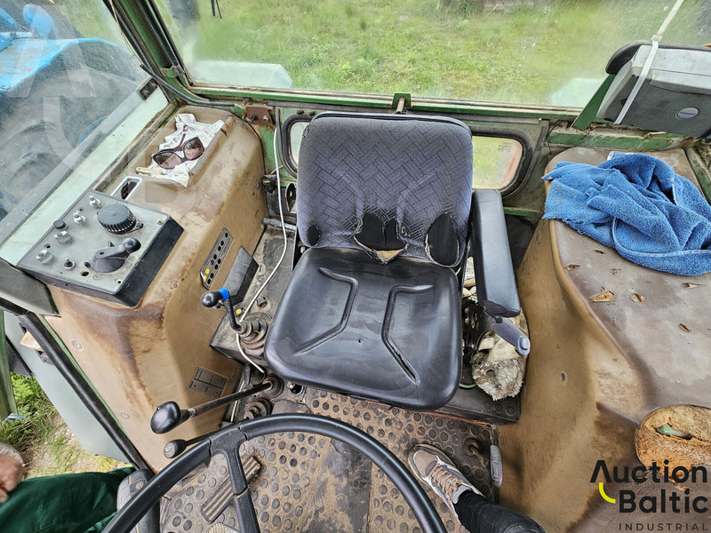 Fendt Farmer 311 LSA - Traktors: foto 5 Fendt Farmer 311 LSA - Traktors: foto 5