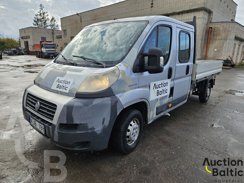 Fiat Ducato - Automašīna ar kravas platformu, Kravas-pasažieru furgons: foto 2 Fiat Ducato - Automašīna ar kravas platformu, Kravas-pasažieru furgons: foto 2