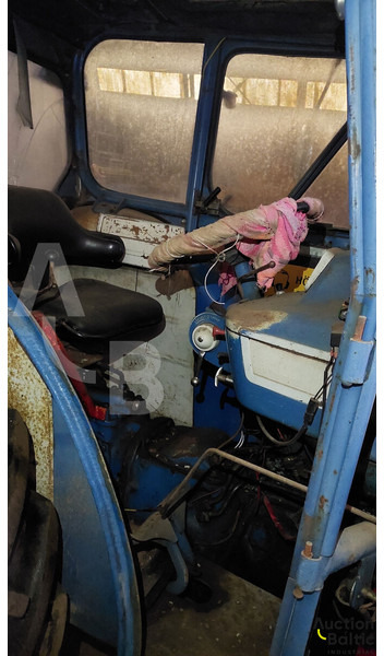 Ford  - Traktors: foto 3 Ford  - Traktors: foto 3