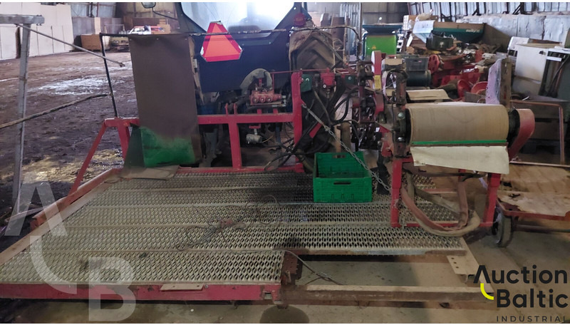 Ford  - Traktors: foto 5 Ford  - Traktors: foto 5