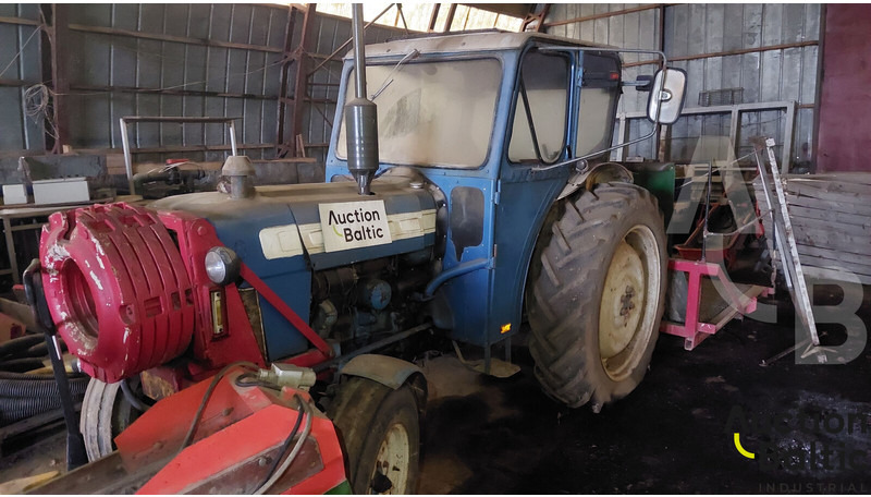 Ford  - Traktors: foto 1 Ford  - Traktors: foto 1