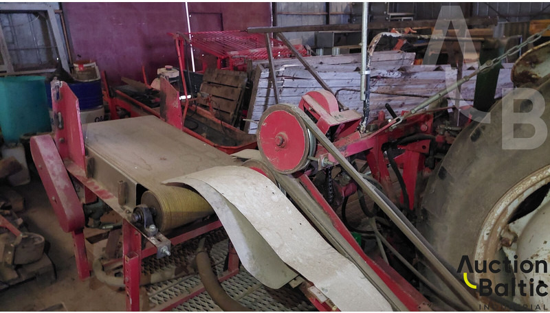 Ford  - Traktors: foto 4 Ford  - Traktors: foto 4