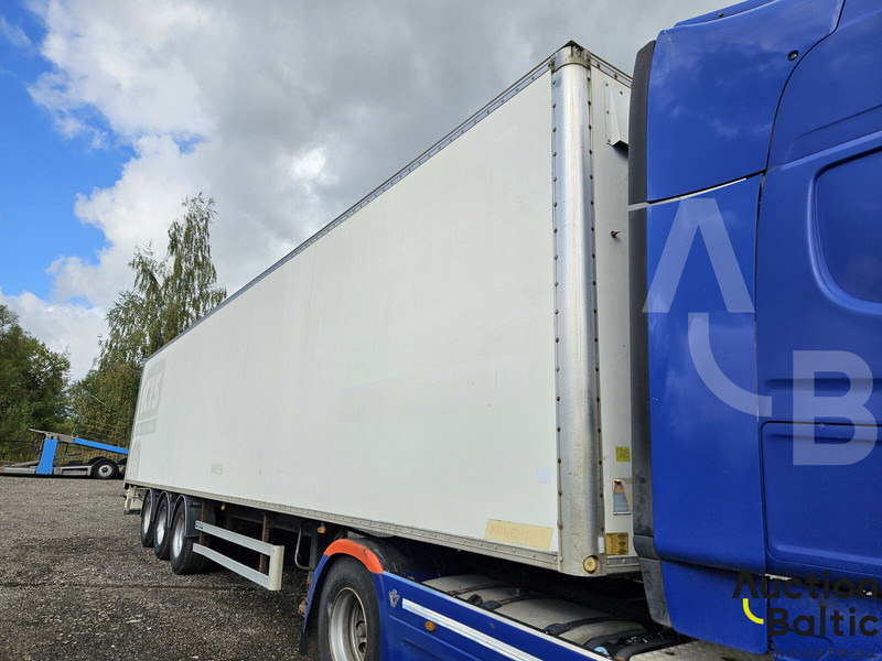 Fruehauf T39 - Tenta puspiekabe: foto 1 Fruehauf T39 - Tenta puspiekabe: foto 1