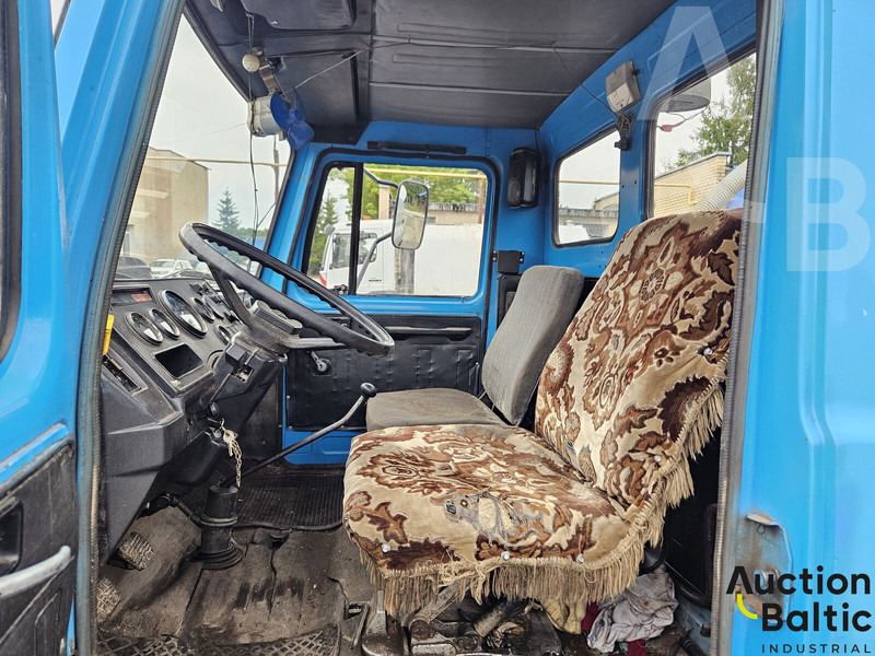 GAZ Gaz 3307 - Asenizācijas mašīna: foto 4 GAZ Gaz 3307 - Asenizācijas mašīna: foto 4