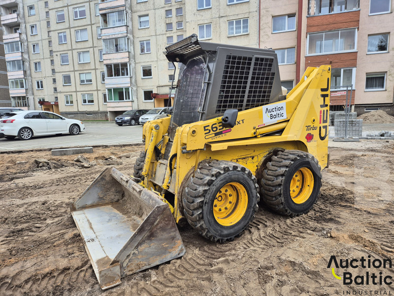 Gehl 5635 DXT 2 - Kompaktiekrāvējs: foto 2 Gehl 5635 DXT 2 - Kompaktiekrāvējs: foto 2