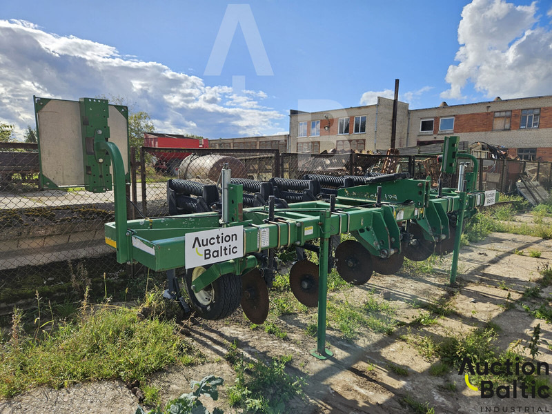 Great Plains SS 0300 - Dziļirdinātājs: foto 1 Great Plains SS 0300 - Dziļirdinātājs: foto 1