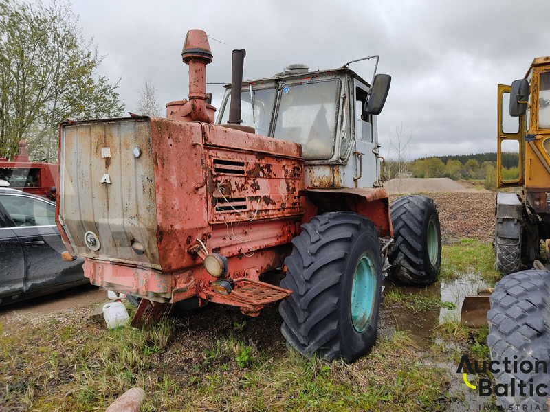 HTZ XTZ T-150K - Traktors: foto 3 HTZ XTZ T-150K - Traktors: foto 3