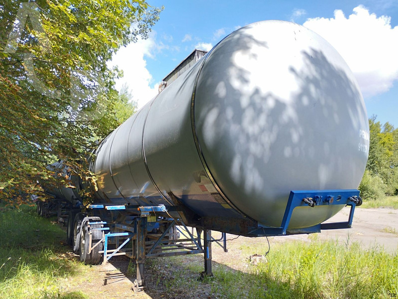 Hendricks Goch - Puspiekabe cisterna: foto 4 Hendricks Goch - Puspiekabe cisterna: foto 4