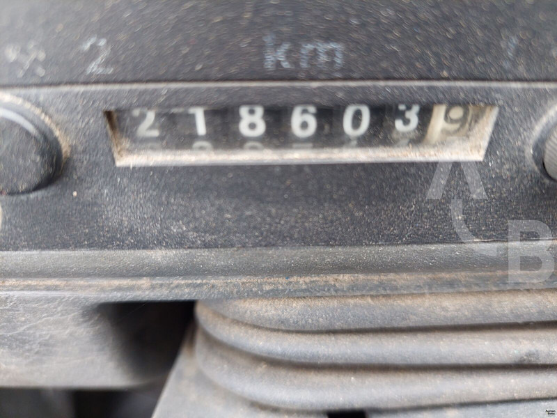 Bortu kravas automašīna/ Platforma, Kravas auto ar manipulatoru Iveco 180E18: foto 20