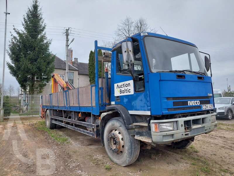 Iveco 180E18 - Bortu kravas automašīna/ Platforma, Kravas auto ar manipulatoru: foto 1 Iveco 180E18 - Bortu kravas automašīna/ Platforma, Kravas auto ar manipulatoru: foto 1