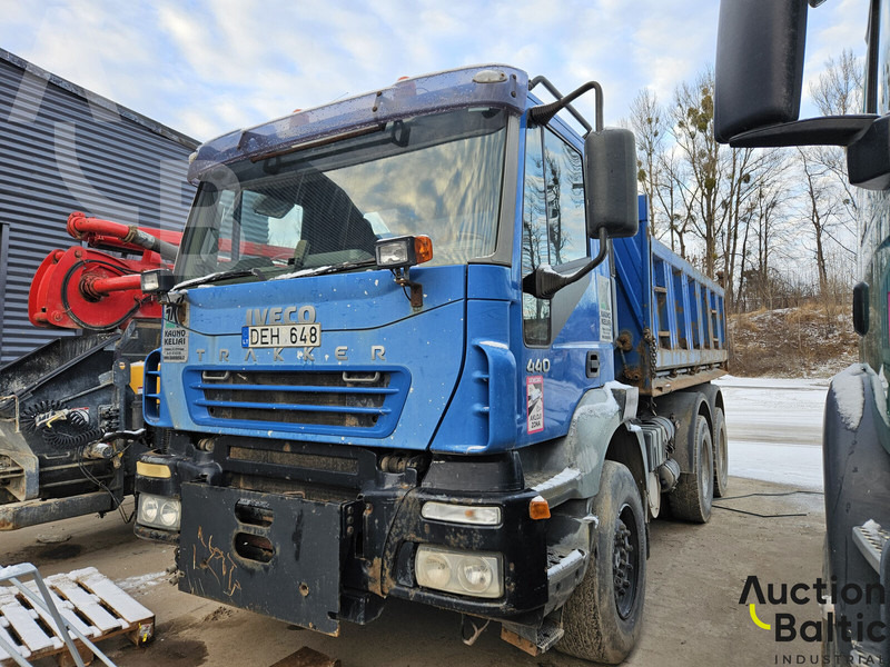Iveco 260 E44 - Kravas automašīna pašizgāzējs: foto 1 Iveco 260 E44 - Kravas automašīna pašizgāzējs: foto 1