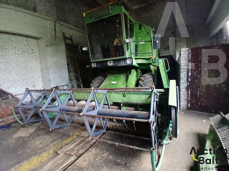 John Deere 1055 - Labības kombains: foto 4 John Deere 1055 - Labības kombains: foto 4