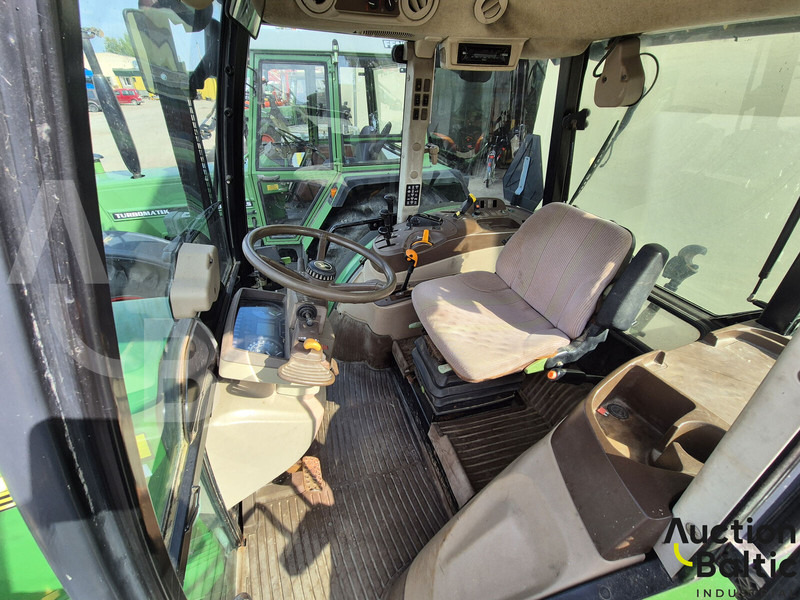 John Deere 5820 - Traktors: foto 5 John Deere 5820 - Traktors: foto 5