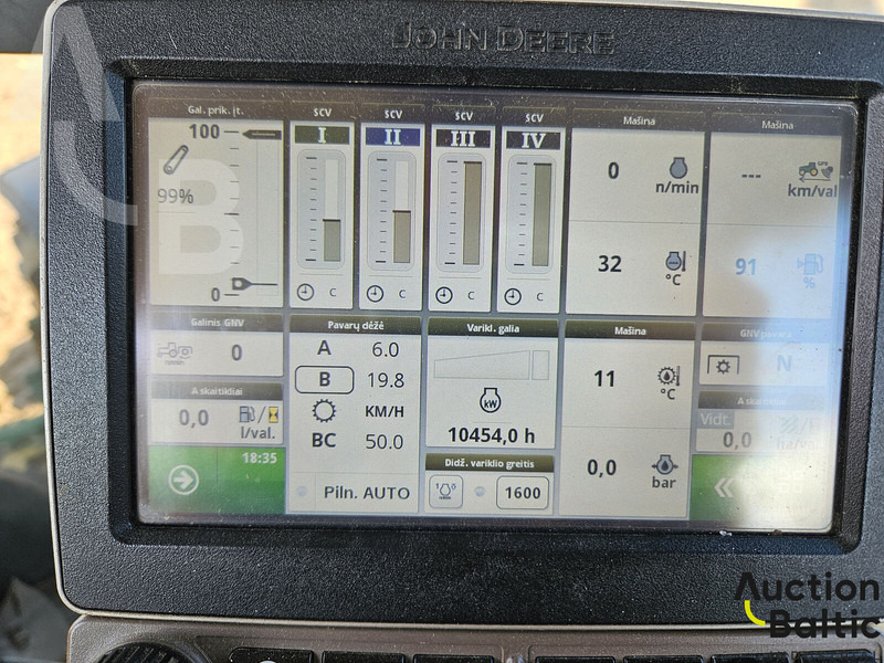 John Deere 6215 R - Traktors: foto 5 John Deere 6215 R - Traktors: foto 5