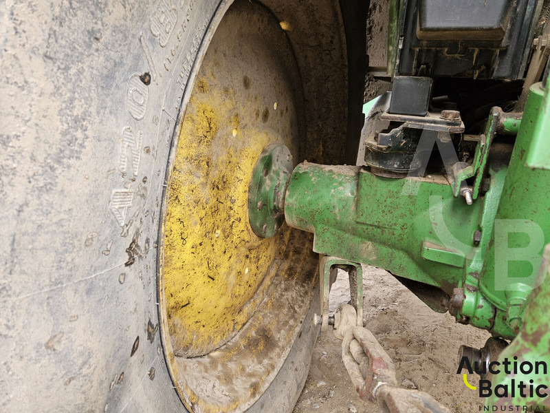 Traktors John Deere 6430: foto 19