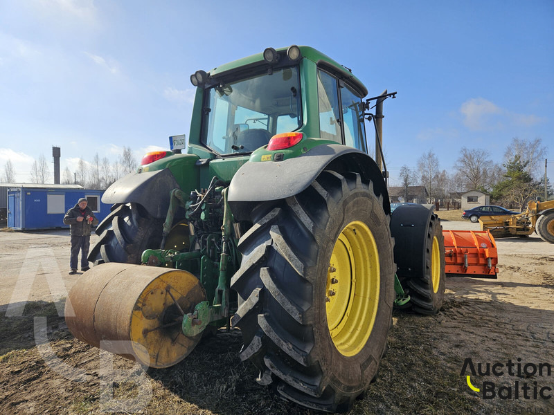 John Deere 6820 - Traktors: foto 3 John Deere 6820 - Traktors: foto 3