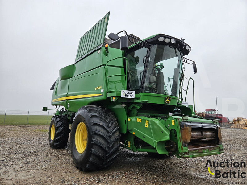 John Deere S 690 i - Labības kombains: foto 1 John Deere S 690 i - Labības kombains: foto 1