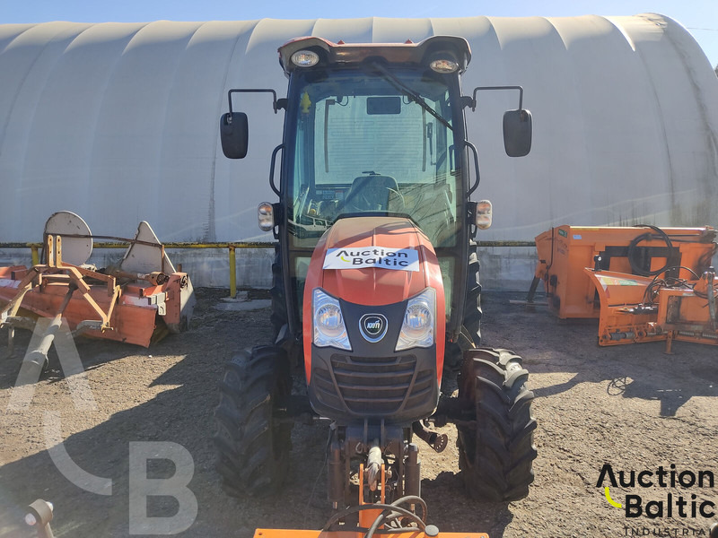 KIOTI CK 4030 - Traktors: foto 3 KIOTI CK 4030 - Traktors: foto 3