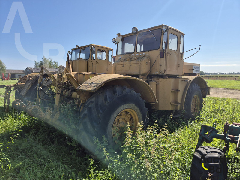 KIROVETS K 701 - Traktors: foto 3 KIROVETS K 701 - Traktors: foto 3