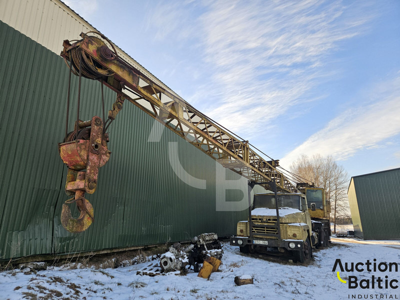 KRAZ 25 KC4562 - Visurgājējs celtnis: foto 1 KRAZ 25 KC4562 - Visurgājējs celtnis: foto 1
