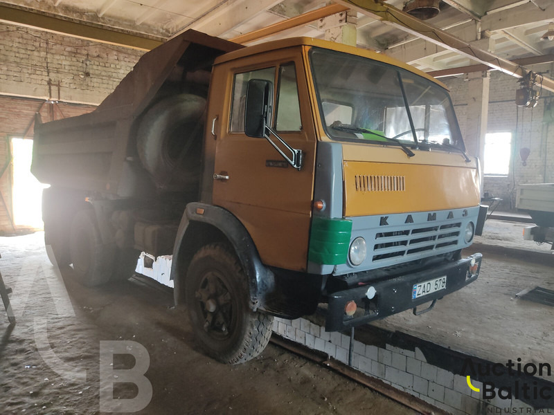 Kamaz 5511 - Kravas automašīna pašizgāzējs: foto 2 Kamaz 5511 - Kravas automašīna pašizgāzējs: foto 2
