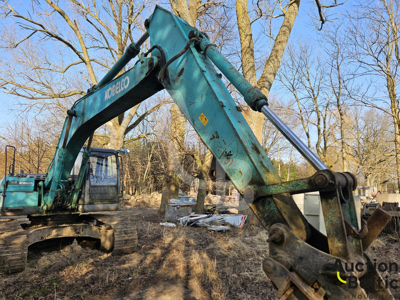 Kobelco SK 210 LC-8 - Kāpurķēžu celtnis: foto 5 Kobelco SK 210 LC-8 - Kāpurķēžu celtnis: foto 5