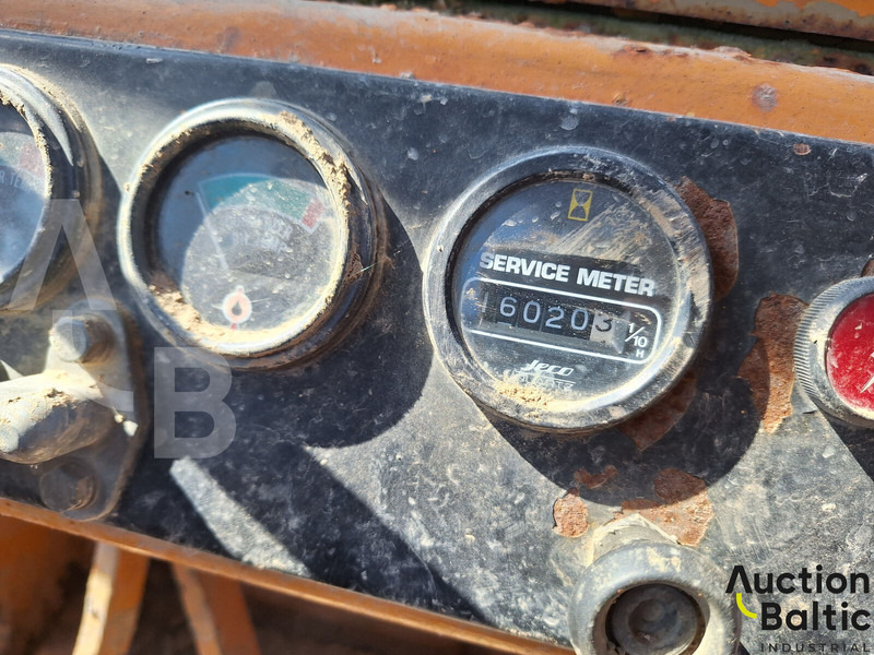 Komatsu D57S-1 - Kāpurķēžu iekrāvējs: foto 4 Komatsu D57S-1 - Kāpurķēžu iekrāvējs: foto 4