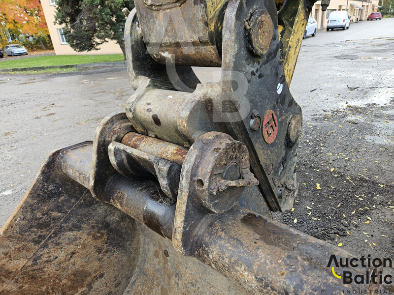 Kāpurķēžu ekskavators Komatsu PC228USLC-3N0: foto 17