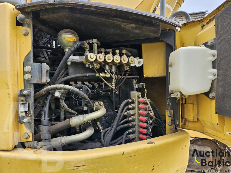 Kāpurķēžu ekskavators Komatsu PC228USLC-3N0: foto 9