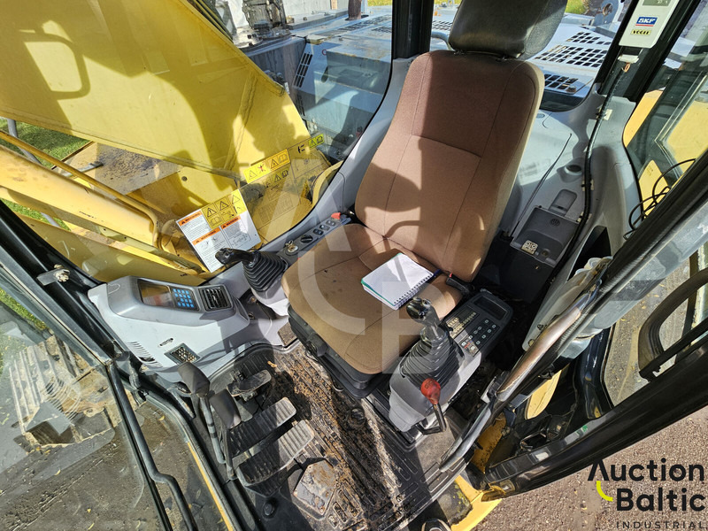 Komatsu PC228USLC-3N0 - Kāpurķēžu ekskavators: foto 5 Komatsu PC228USLC-3N0 - Kāpurķēžu ekskavators: foto 5