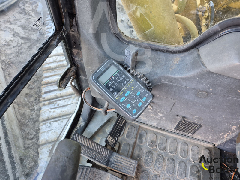 Komatsu PC240LC-6K - Kāpurķēžu ekskavators: foto 5 Komatsu PC240LC-6K - Kāpurķēžu ekskavators: foto 5