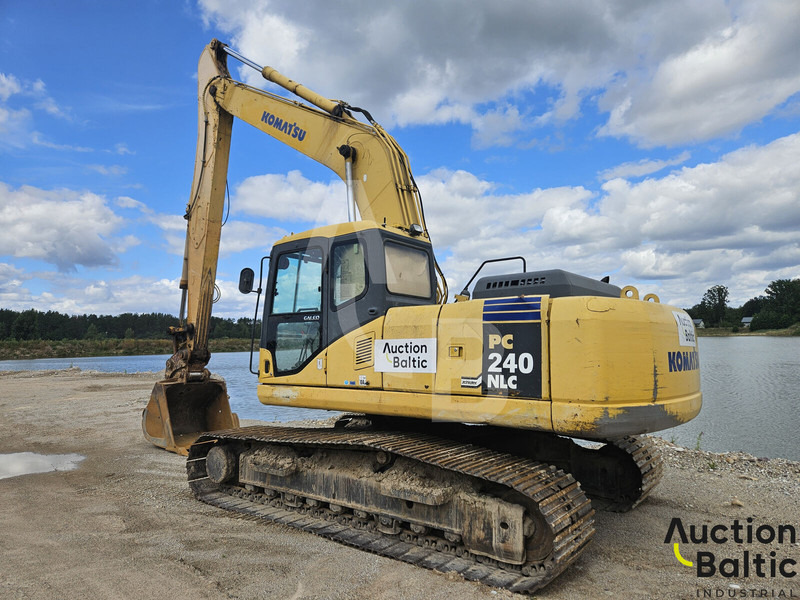 Komatsu PC240NLC-7K - Kāpurķēžu ekskavators: foto 3 Komatsu PC240NLC-7K - Kāpurķēžu ekskavators: foto 3