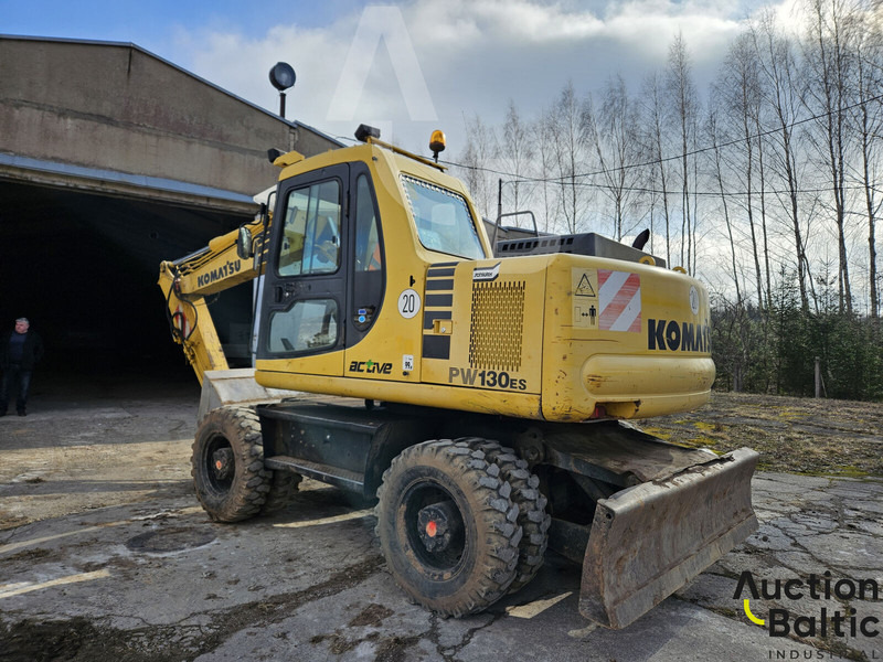 Komatsu PW130ES-6K - Riteņu ekskavators: foto 4 Komatsu PW130ES-6K - Riteņu ekskavators: foto 4