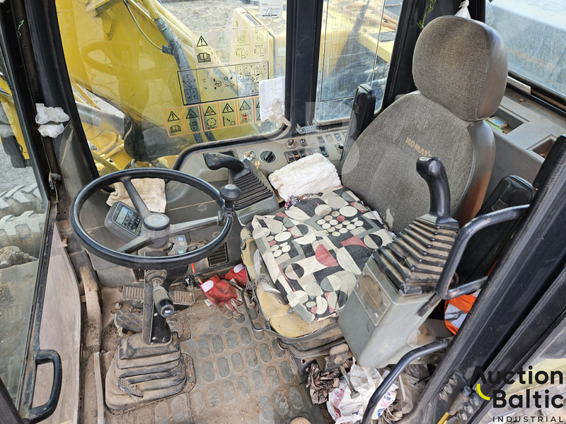 Komatsu PW130ES-6K - Riteņu ekskavators: foto 5 Komatsu PW130ES-6K - Riteņu ekskavators: foto 5