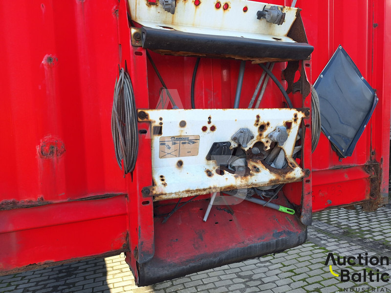 Krone SDP 27 - Tenta puspiekabe: foto 5 Krone SDP 27 - Tenta puspiekabe: foto 5