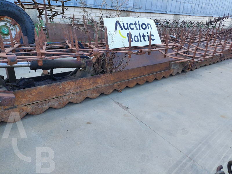 Laumetris soil leveler - Augsnes apstrādes tehnika: foto 2 Laumetris soil leveler - Augsnes apstrādes tehnika: foto 2