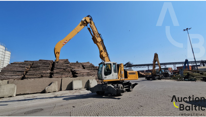 Liebherr A 924 C Litronic - Riteņu ekskavators: foto 5 Liebherr A 924 C Litronic - Riteņu ekskavators: foto 5