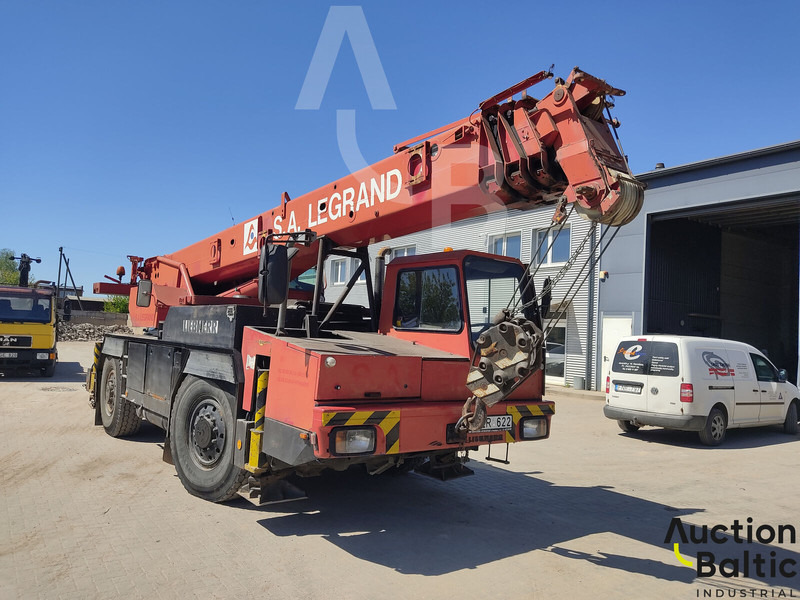 Liebherr LTM 1025 - Visurgājējs celtnis: foto 3 Liebherr LTM 1025 - Visurgājējs celtnis: foto 3