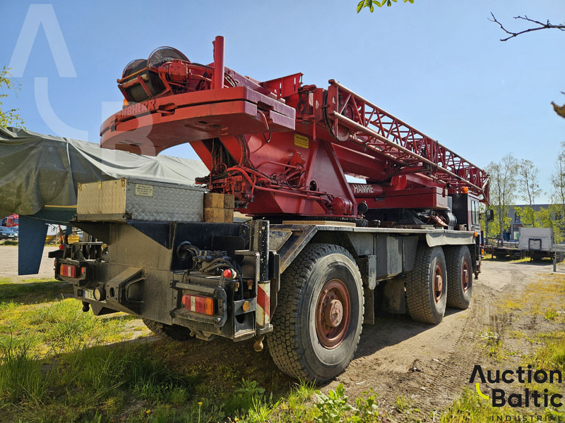 Liebherr LTM 1045 - Visurgājējs celtnis: foto 4 Liebherr LTM 1045 - Visurgājējs celtnis: foto 4